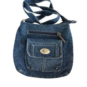 Denim Crossbody bag. So adorable.